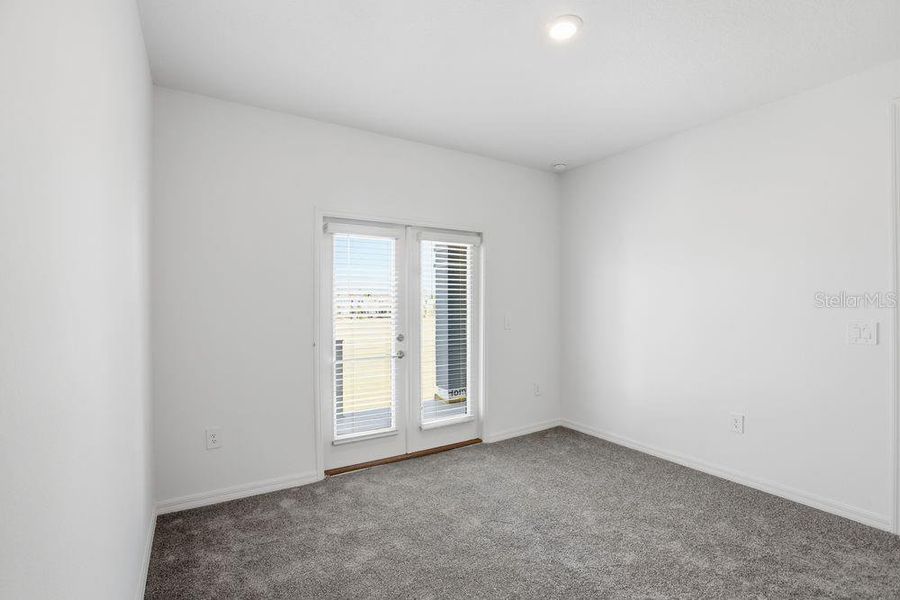 Spacious, unfurnished interior of a new home in Center Lake Ranch Community Group Page, St. Cloud (Image 25).