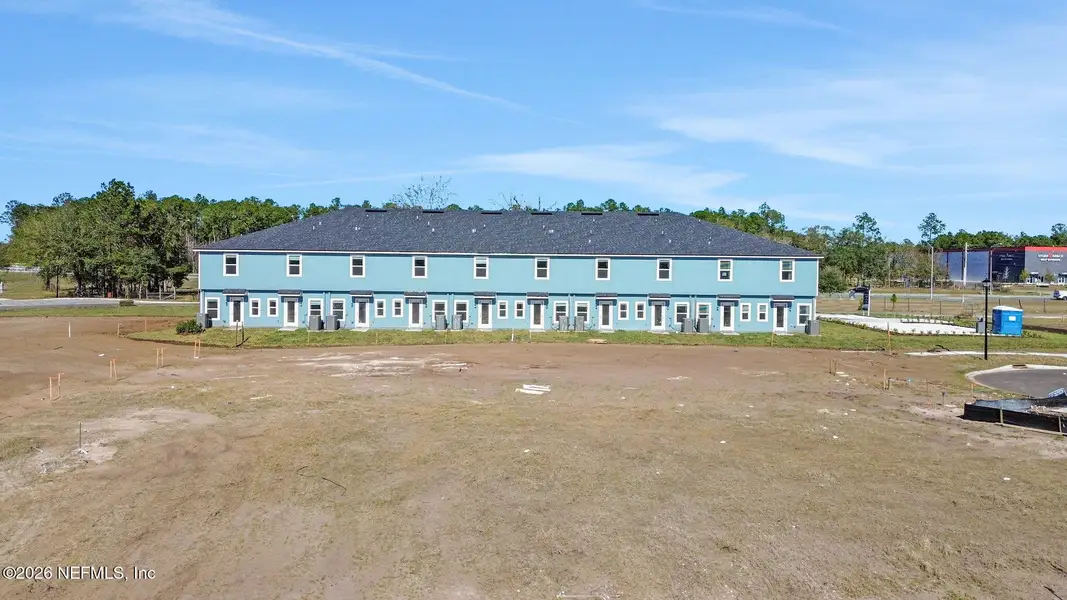 Exterior details and patio area of a home in , Jacksonville (Image 3).