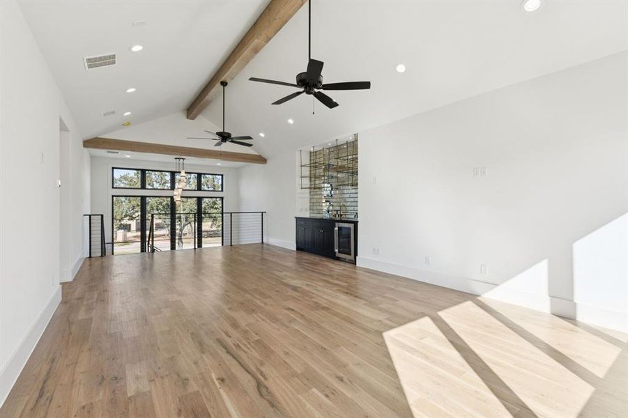 Spacious, unfurnished interior of a new home in , Weatherford (Image 19).