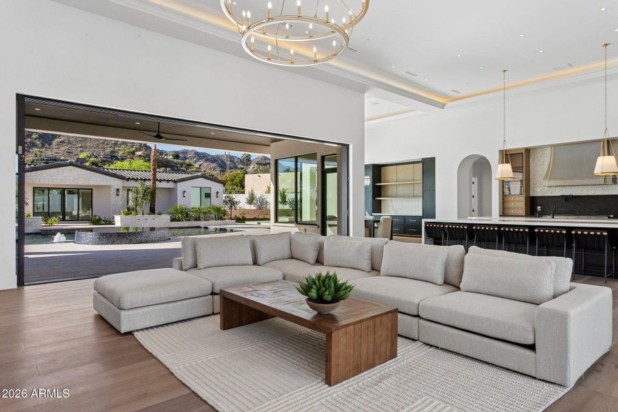 46-web-or-mls-6610-n-mountain-view-rd