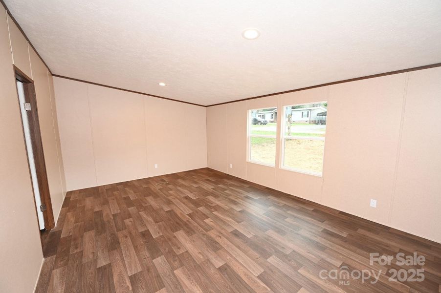 Spacious, unfurnished interior of a new home in , Hickory (Image 30).