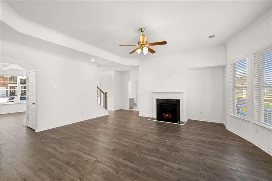 Spacious, unfurnished interior of a new home in Water Oak Estates, Lawrenceville (Image 32).