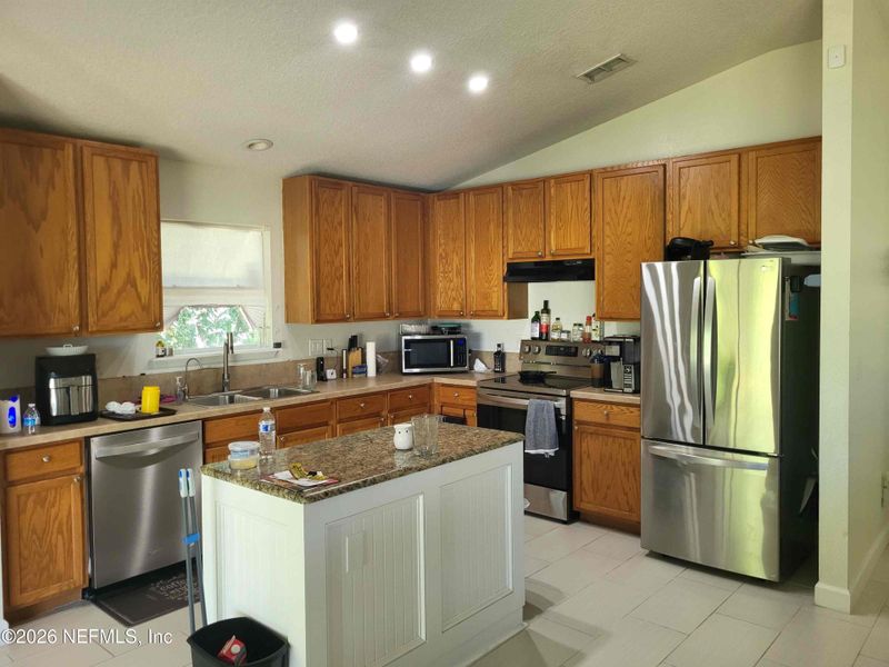 Furnished interior view inside a new home in , Jacksonville (Image 5).