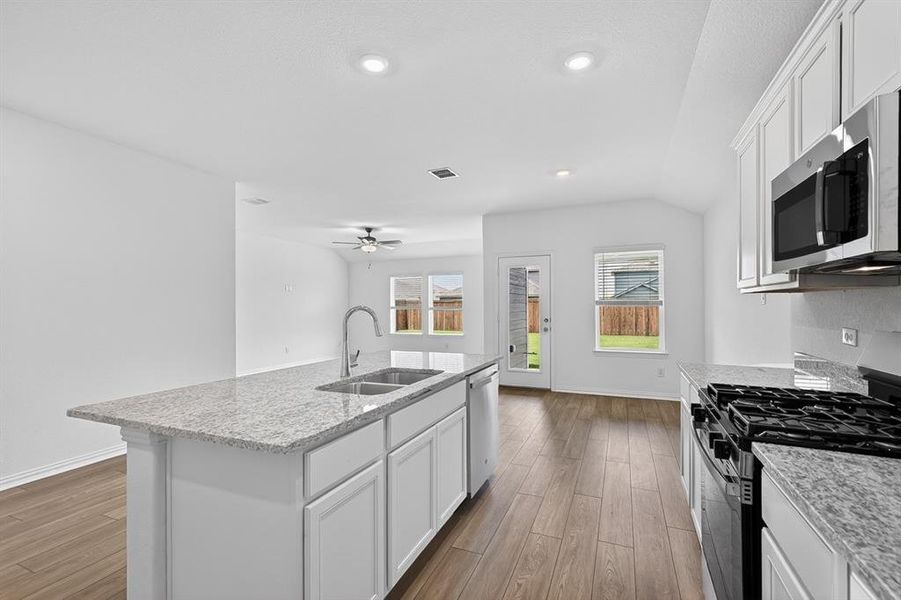 2339 Buffalo Bayou Way ~ Ready Now