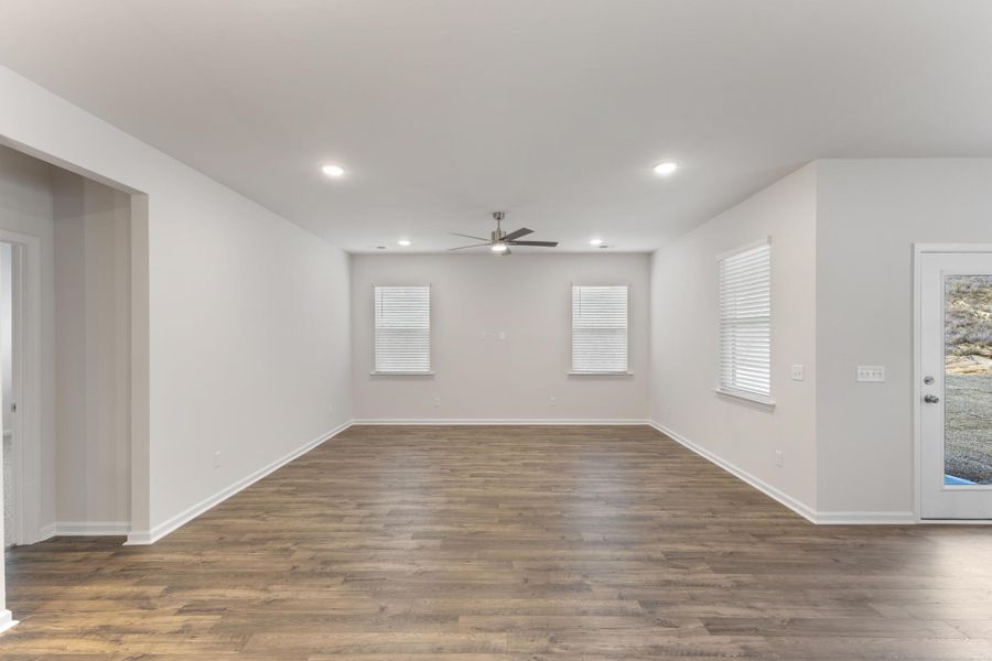 Spacious, unfurnished interior of a new home in Hitchcock Preserve 55', Aiken (Image 18).