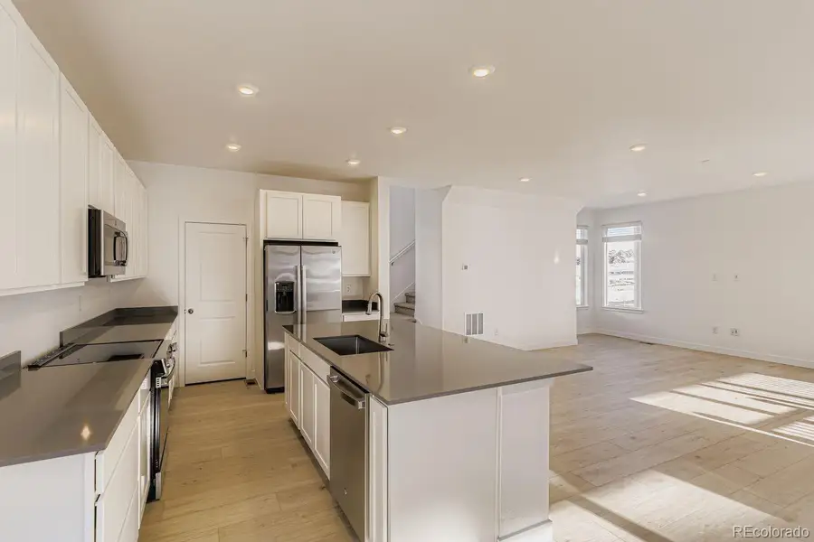 Furnished interior view inside a new home in Vermilion Creek, Centennial (Image 3).