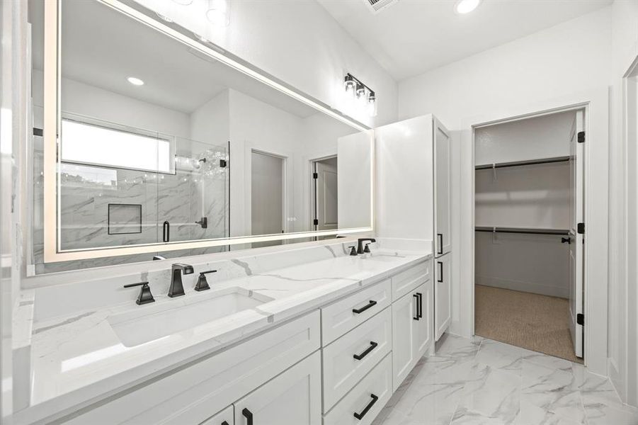 Furnished interior view inside a new home in , Kerens (Image 7).