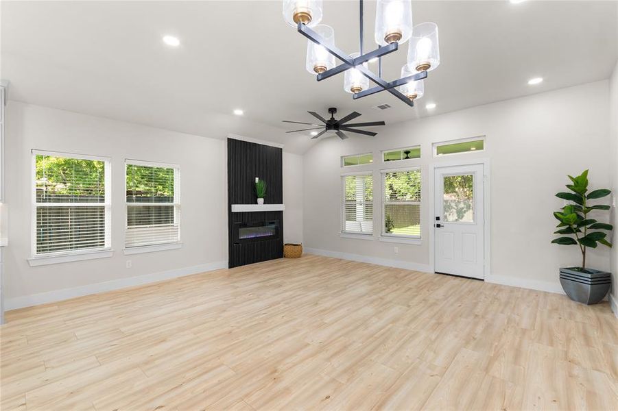 Spacious, unfurnished interior of a new home in , Dallas (Image 21).
