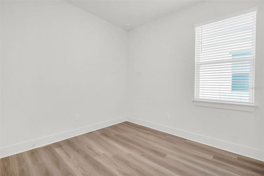 Spacious, unfurnished interior of a new home in , Hudson (Image 24).
