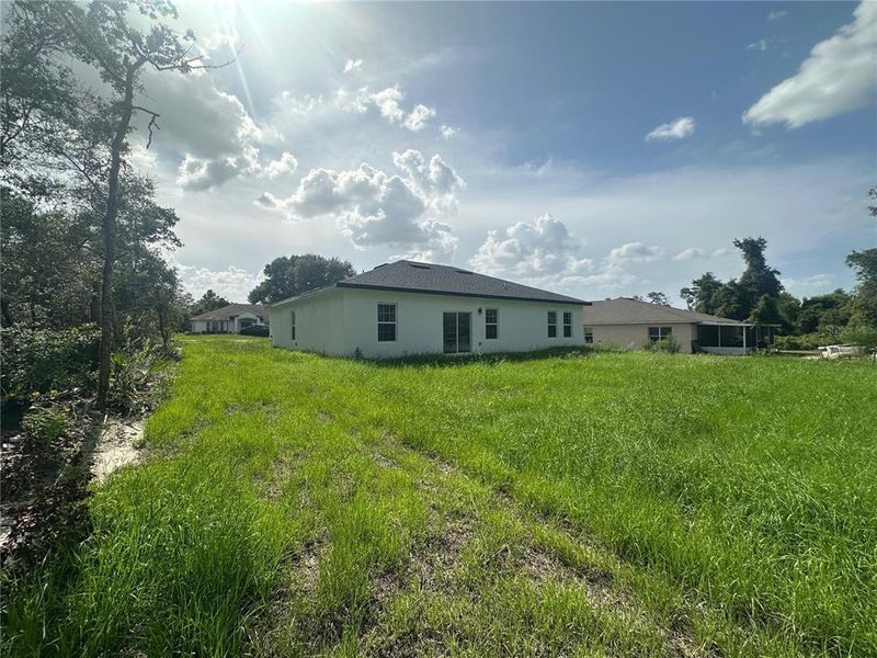 Exterior details and patio area of a home in , Ocala (Image 3).