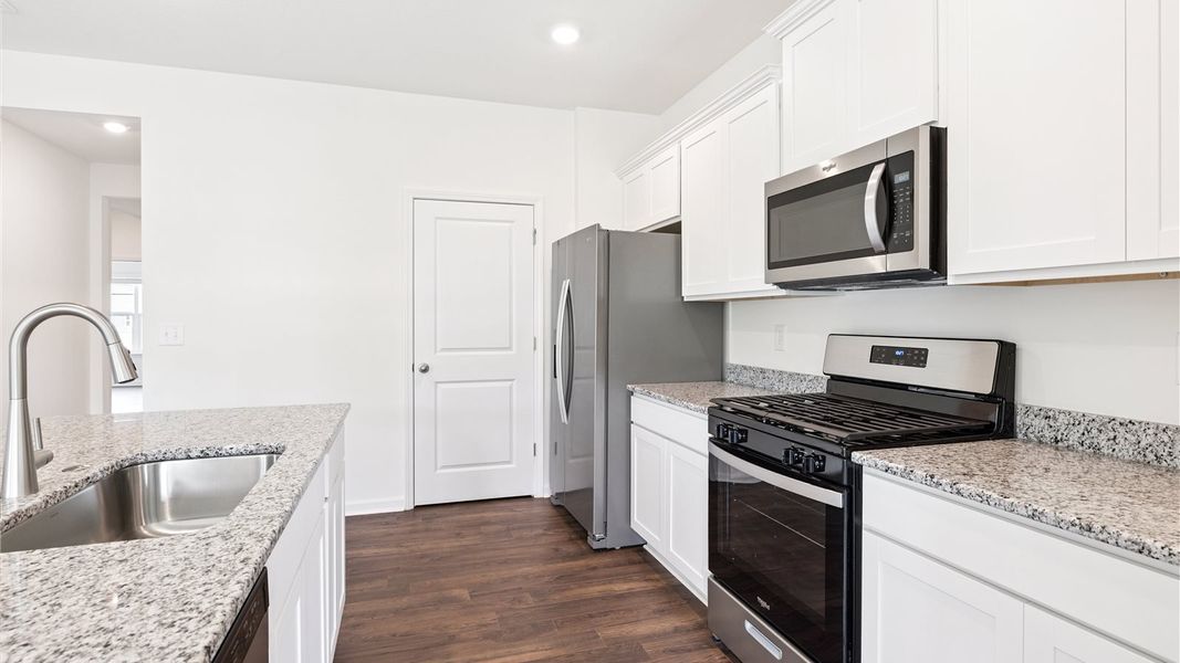 Furnished interior view inside a new home in Best Farms, Maryville (Image 7).