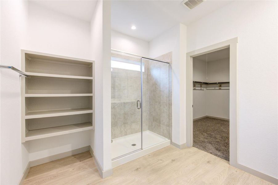 Furnished interior view inside a new home in , Katy (Image 5).