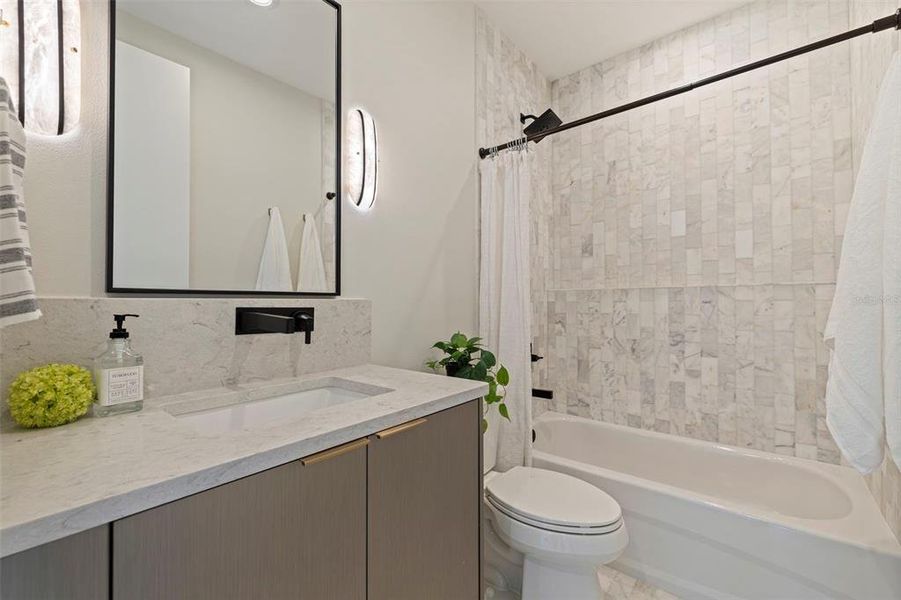 Furnished interior view inside a new home in , St. Petersburg (Image 9).