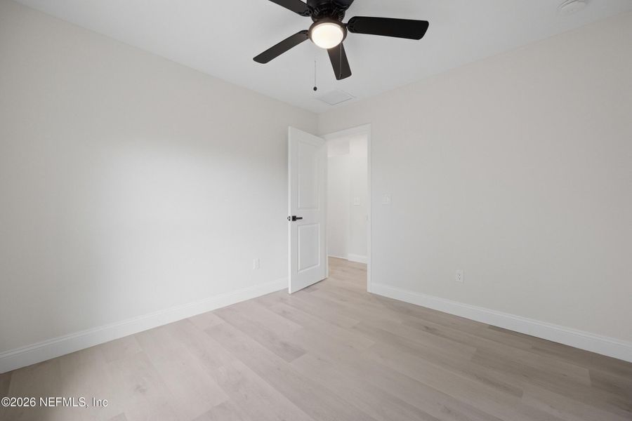 Spacious, unfurnished interior of a new home in , Jacksonville (Image 23).