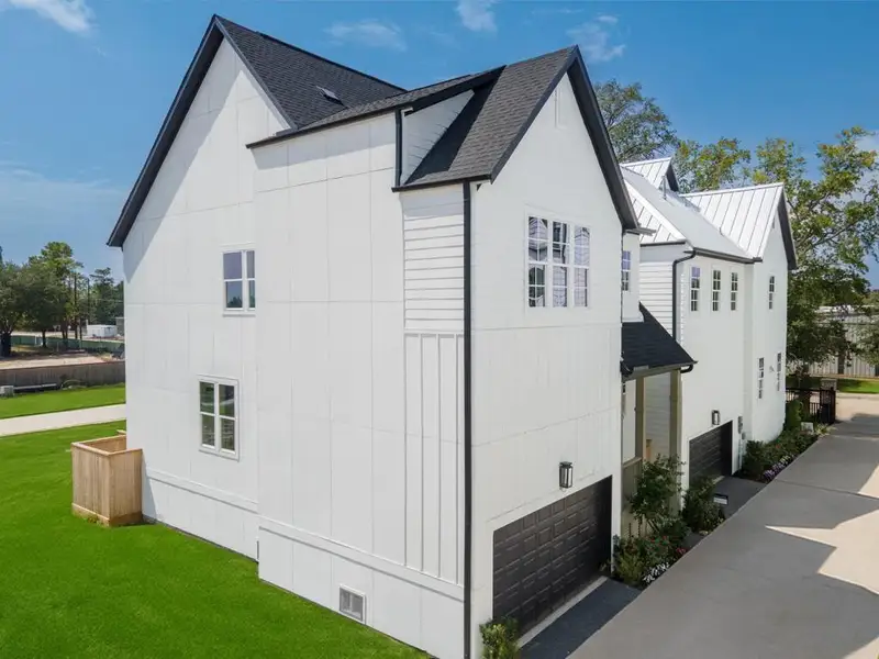 Front exterior of a new home in Chatterton Oaks, Houston, TX, highlighting curb appeal (Image 2).