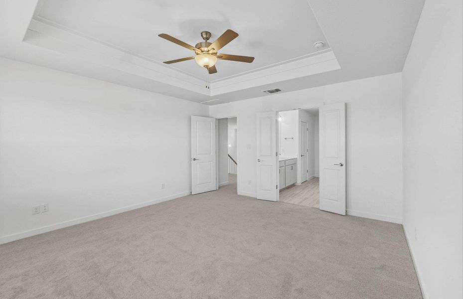 Spacious, unfurnished interior of a new home in Santa Rita Ranch, Liberty Hill (Image 20).