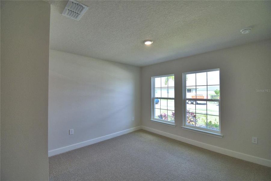 Spacious, unfurnished interior of a new home in Lake Juliana Estates, Auburndale (Image 29).