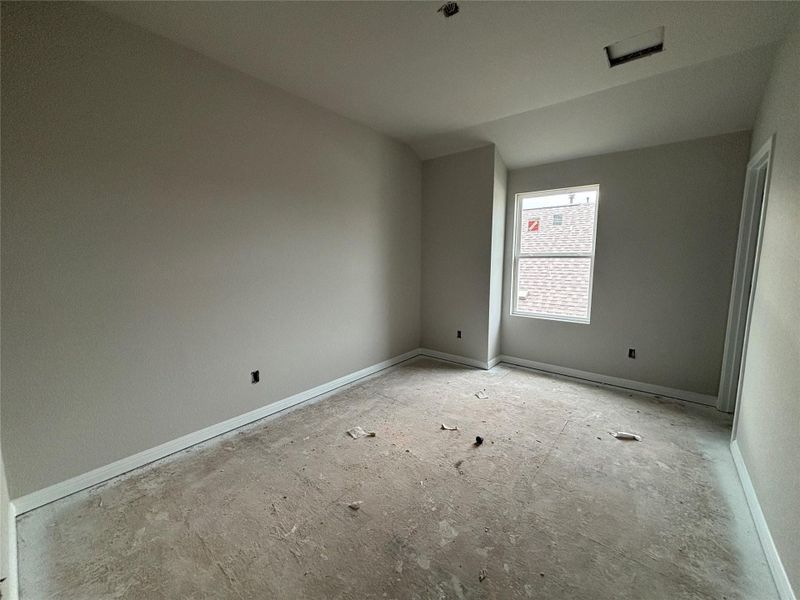 Spacious, unfurnished interior of a new home in Berry Creek Highlands, Georgetown (Image 26). Spacious, unfurnished interior of a new home in Berry Creek Highlands, Georgetown (Image 26).