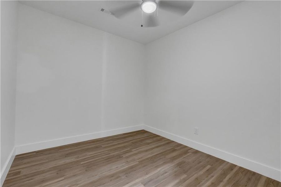 Spacious, unfurnished interior of a new home in , Ellijay (Image 26).