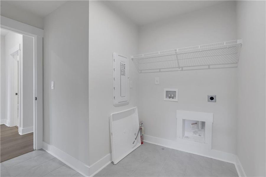 Spacious, unfurnished interior of a new home in The Paddocks at Doc Hughes, Buford (Image 48).