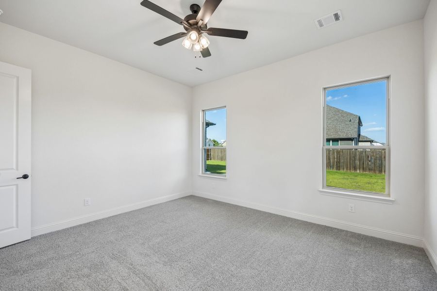 Spacious, unfurnished interior of a new home in Sheppard's Place, Waxahachie (Image 23). Spacious, unfurnished interior of a new home in Sheppard's Place, Waxahachie (Image 23).
