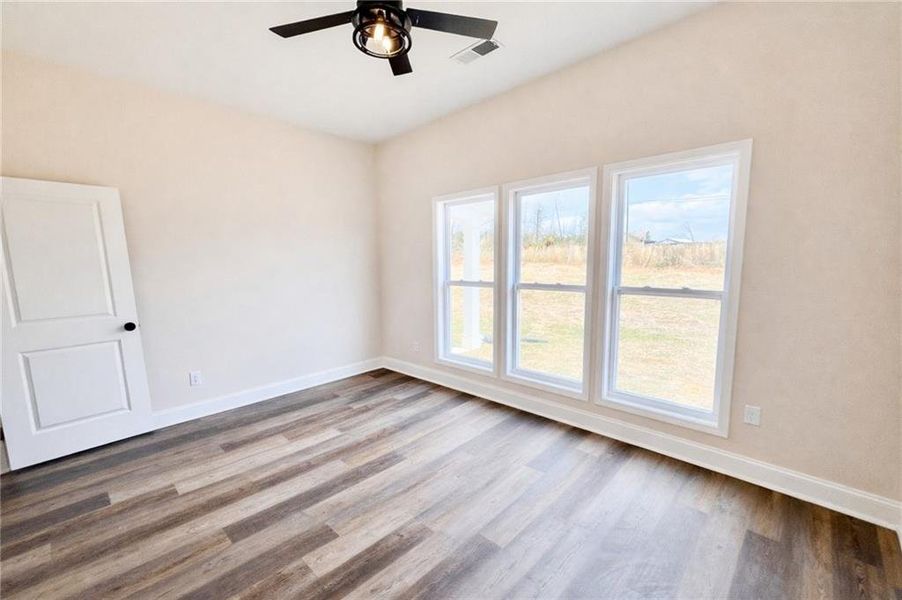 Spacious, unfurnished interior of a new home in , Griffin (Image 21).