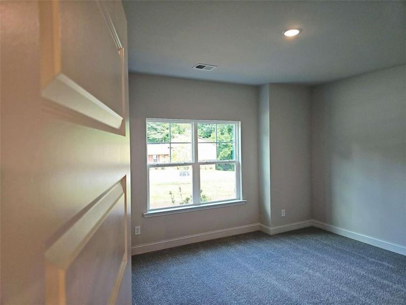 Spacious, unfurnished interior of a new home in Park Place, Bowdon (Image 10). Spacious, unfurnished interior of a new home in Park Place, Bowdon (Image 10).