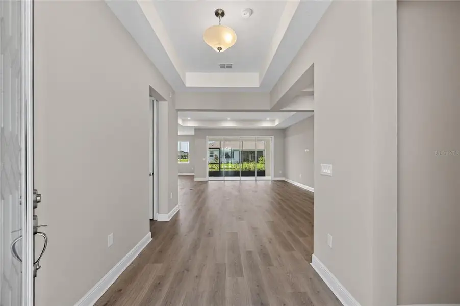 Spacious, unfurnished interior of a new home in , Ocala (Image 39).
