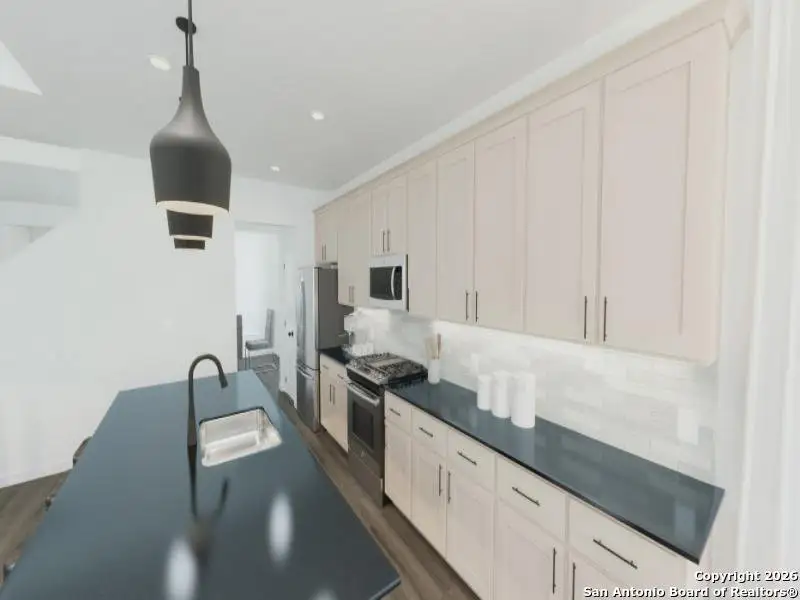 Furnished interior view inside a new home in Cordova Trails, Seguin (Image 4).