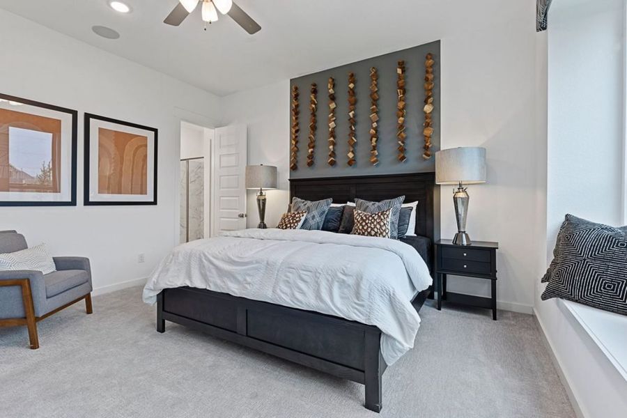 Representative furnished interior of a home built from the Katy Lakes Hemlock 2961 by Brohn Homes in Katy Lakes, Katy (Image 15).