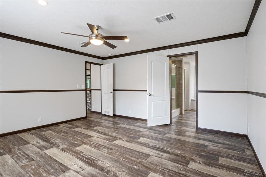 Spacious, unfurnished interior of a new home in , Mount Pleasant (Image 19).