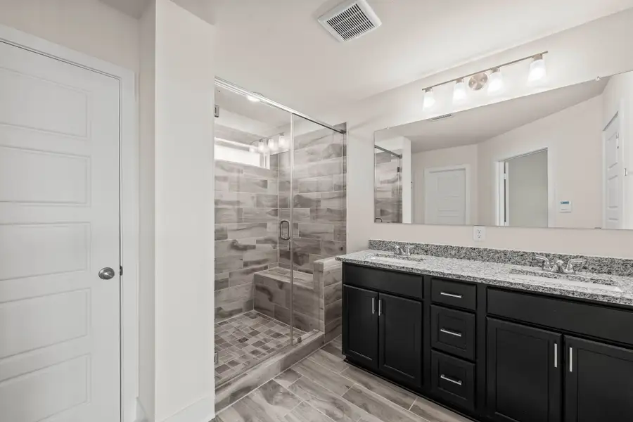 Furnished interior view inside a new home in Liberty Oaks, Waco (Image 3).