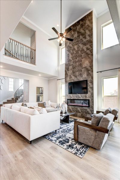 Representative furnished interior of a home built from the Dublin by Sandlin Homes in Lakesong, Midlothian (Image 45). Representative furnished interior of a home built from the Dublin by Sandlin Homes in Lakesong, Midlothian (Image 45).