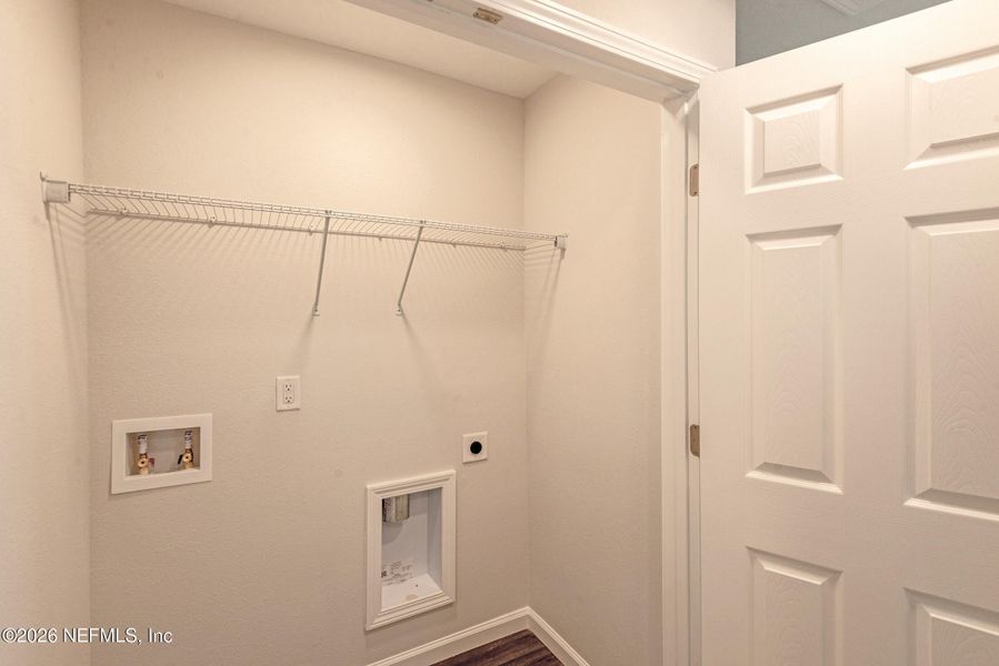 Spacious, unfurnished interior of a new home in , Jacksonville (Image 21).