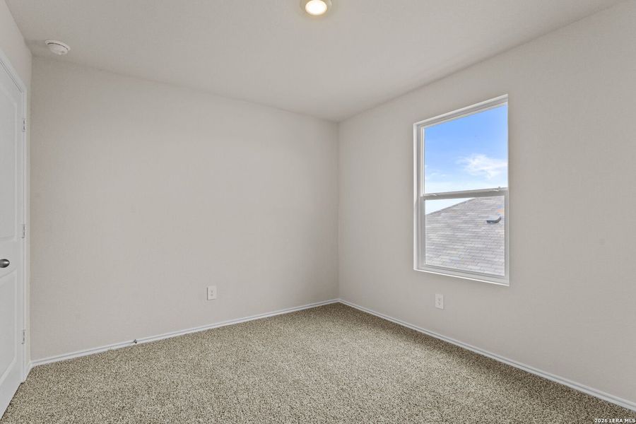 Spacious, unfurnished interior of a new home in Swenson Heights, Seguin (Image 12).