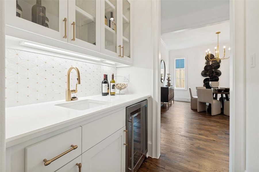 Furnished interior view inside a new home in , Dallas (Image 5).