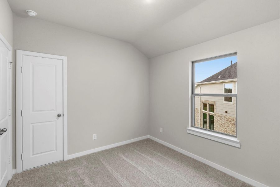 Spacious, unfurnished interior of a new home in Sienna 45', 50', Missouri City (Image 30).