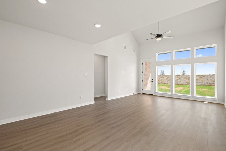 Spacious, unfurnished interior of a new home in Flora, Hutto (Image 35).