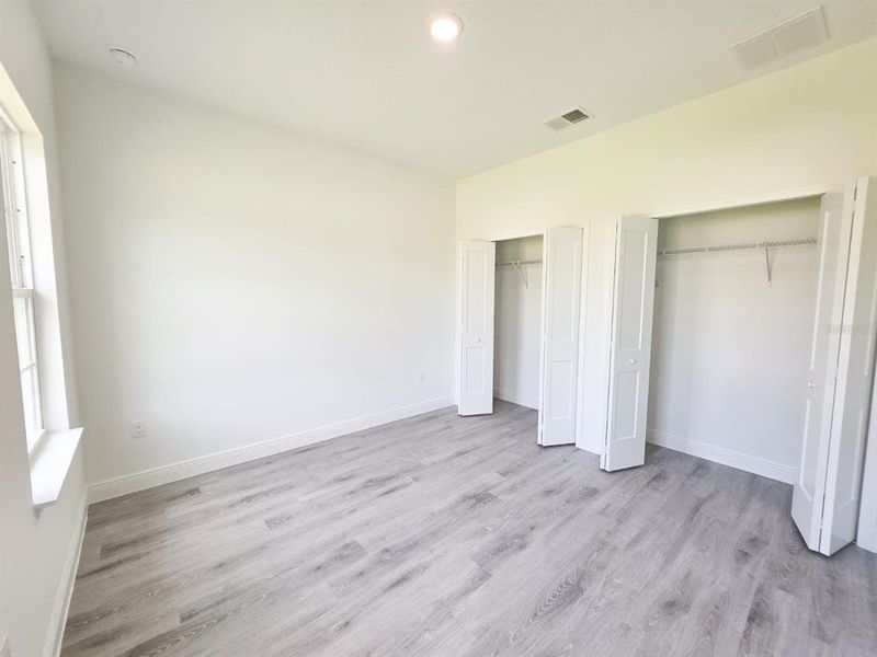 Spacious, unfurnished interior of a new home in , Ocala (Image 14).