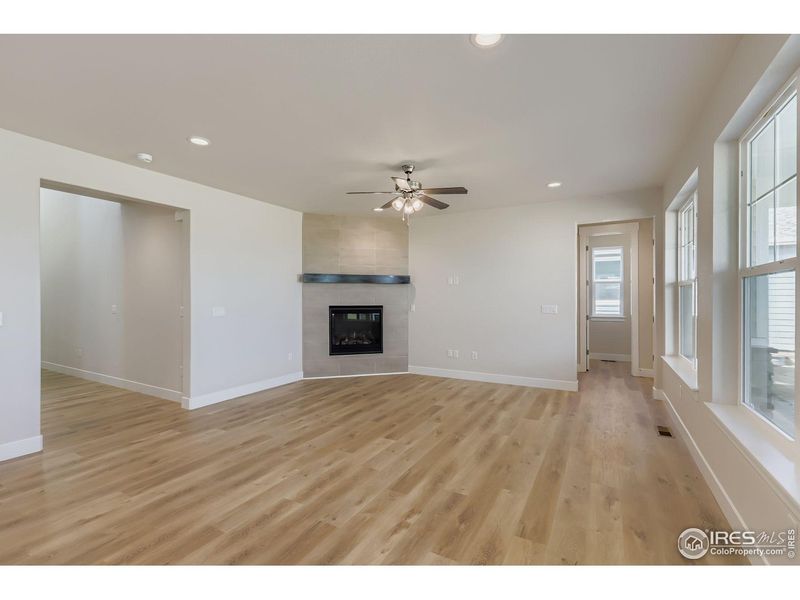 Spacious, unfurnished interior of a new home in Barefoot Lakes, Firestone (Image 15). Spacious, unfurnished interior of a new home in Barefoot Lakes, Firestone (Image 15).