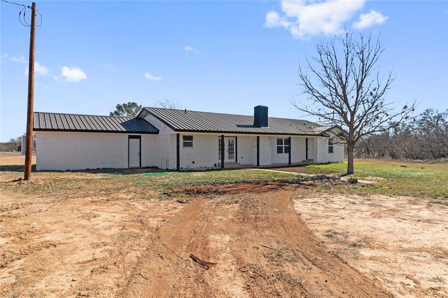 Exterior details and patio area of a home in , Coleman (Image 19).