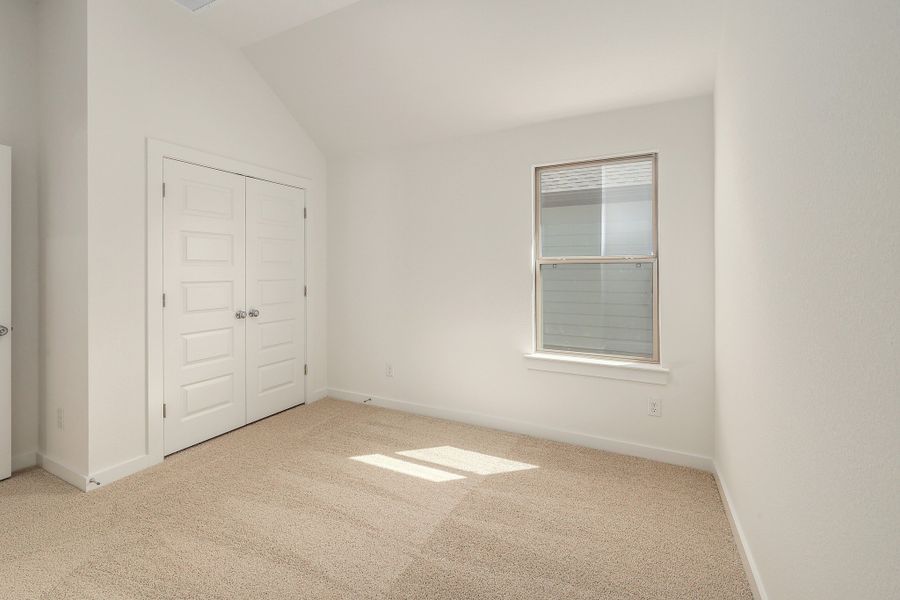 Spacious, unfurnished interior of a new home in Prairie Winds, Hutto (Image 25).