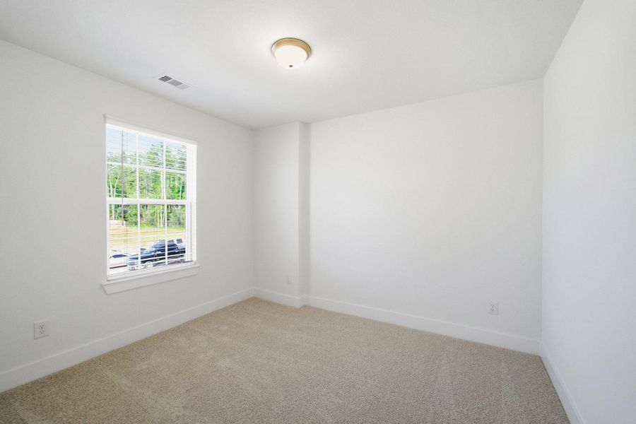 Spacious, unfurnished interior of a new home in Cielo, Conroe (Image 24).