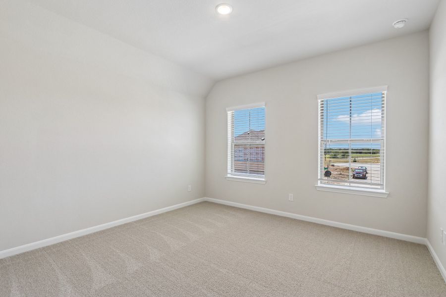 Spacious, unfurnished interior of a new home in Ribbonwood, Aubrey (Image 25).