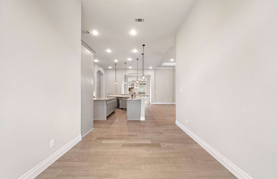 Representative unfurnished interior of a home built from the 3663AU by Ravenna Homes in Audubon 60′, Magnolia (Image 18).