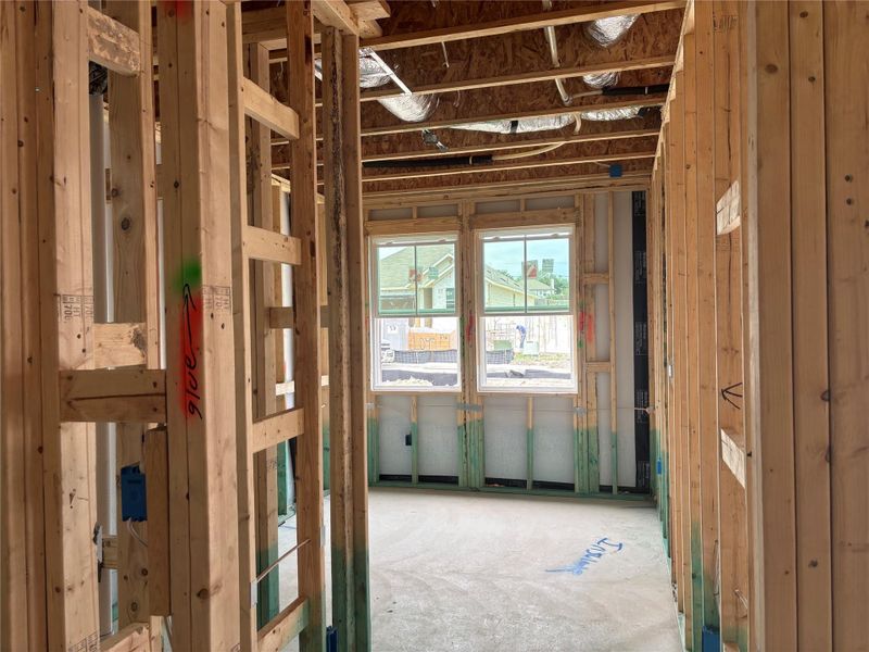 Spacious, unfurnished interior of a new home in Covered Bridge, Hutto (Image 13).