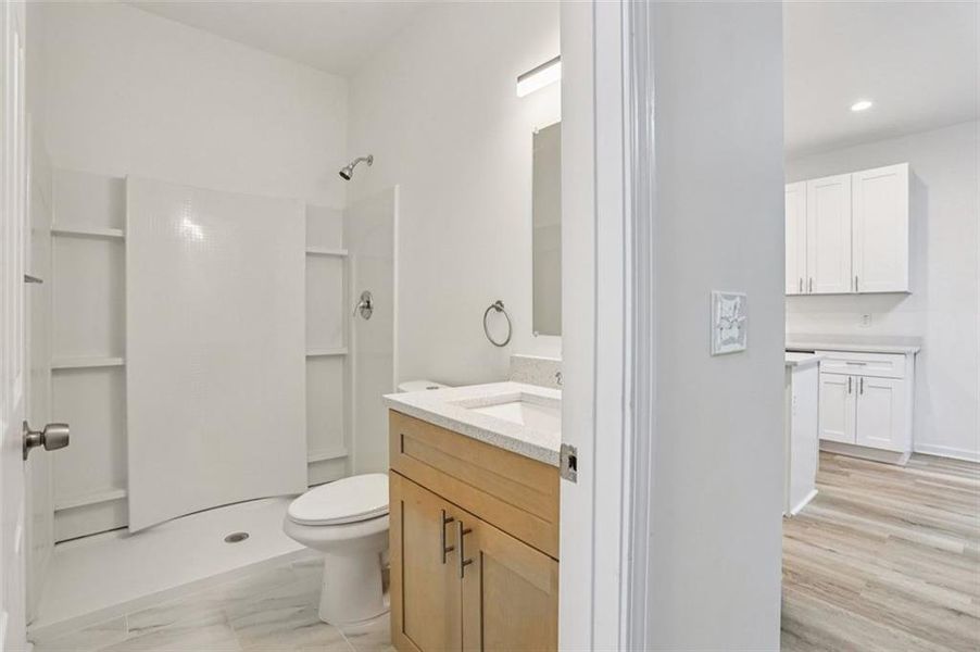Furnished interior view inside a new home in , Fairburn (Image 9).