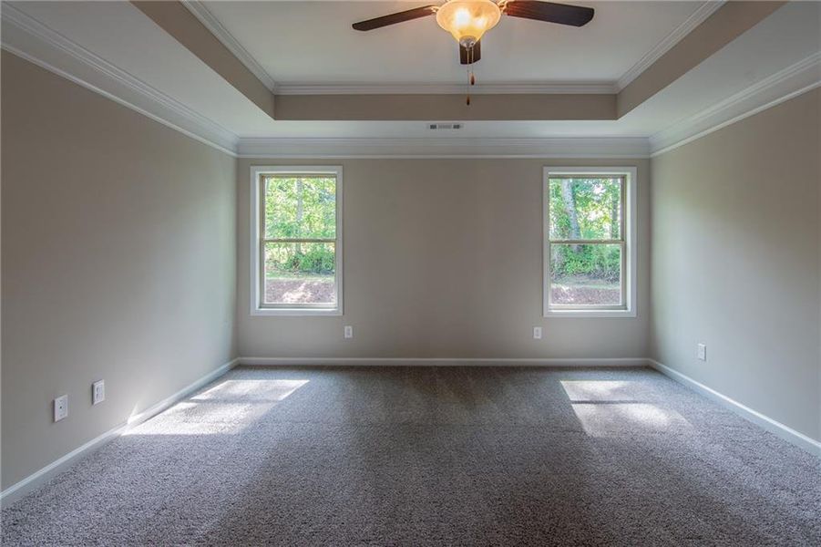 Spacious, unfurnished interior of a new home in Benson Estates, Dallas (Image 14).
