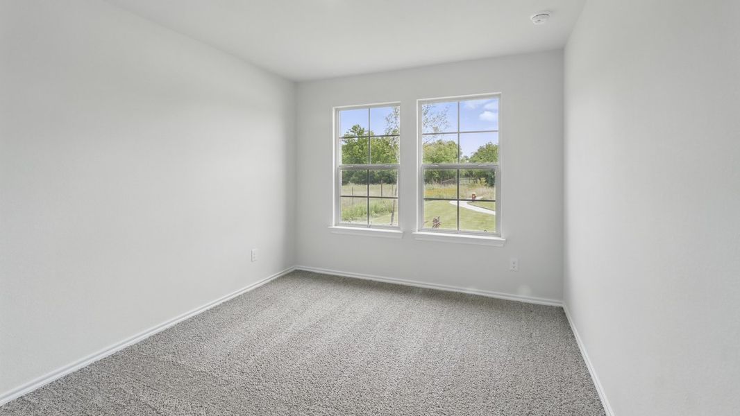 Spacious, unfurnished interior of a new home in Saddlebrook, Waxahachie (Image 17).