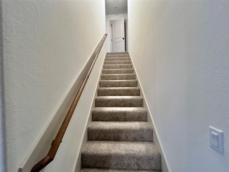 Spacious, unfurnished interior of a new home in , Angleton (Image 25).